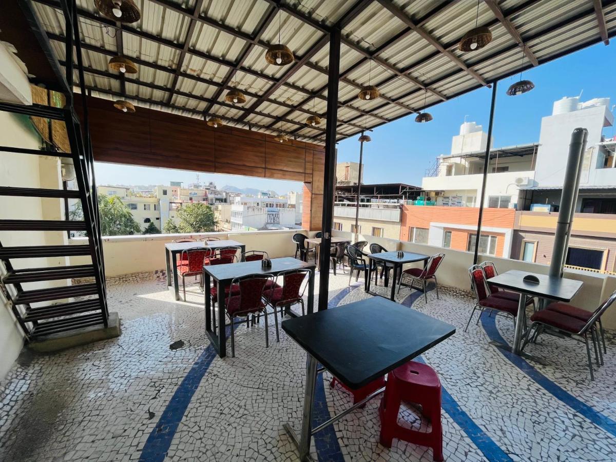 Hotel Raj Vilas Udajpur Exteriér fotografie
