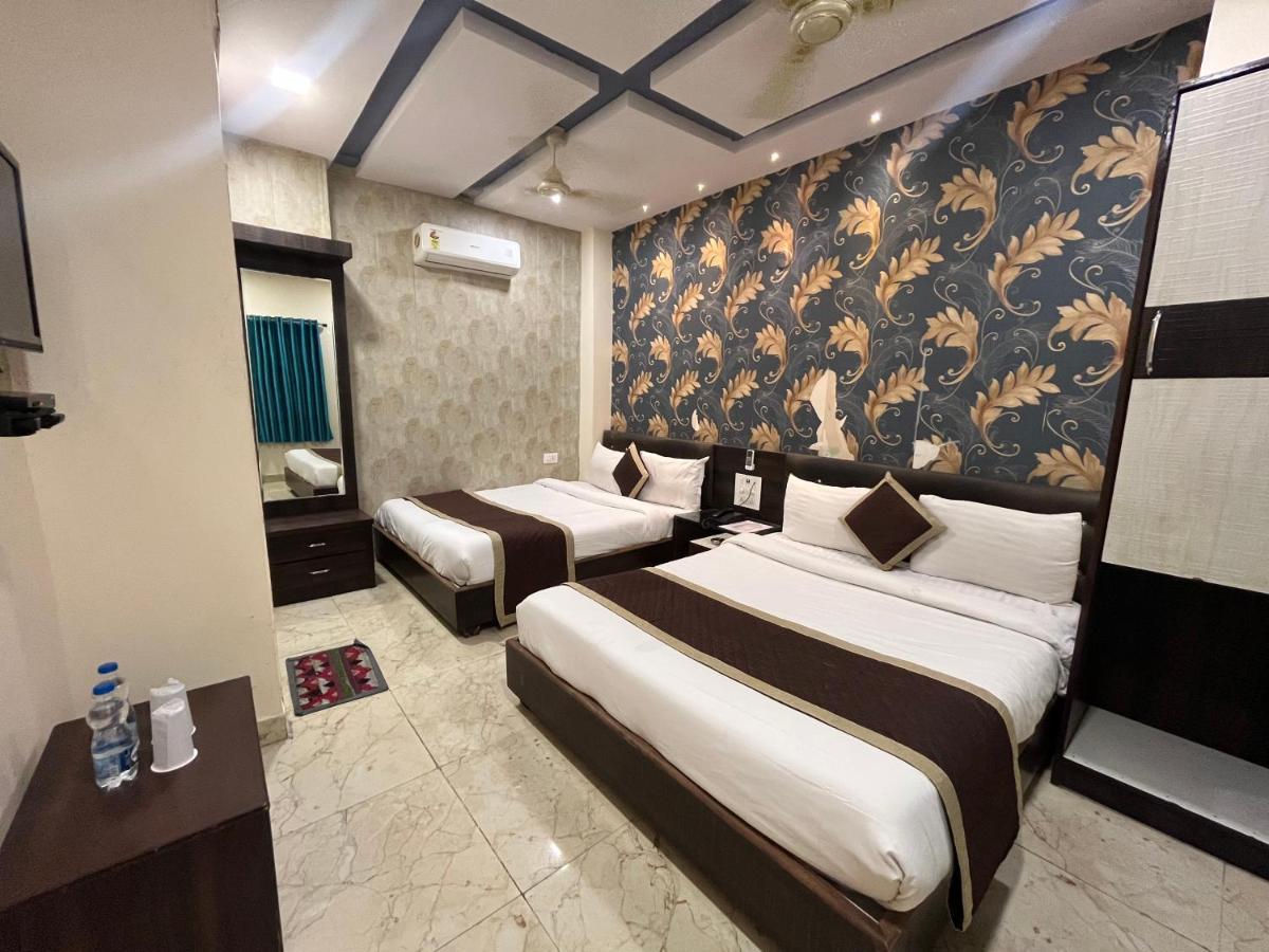 Hotel Raj Vilas Udajpur Exteriér fotografie