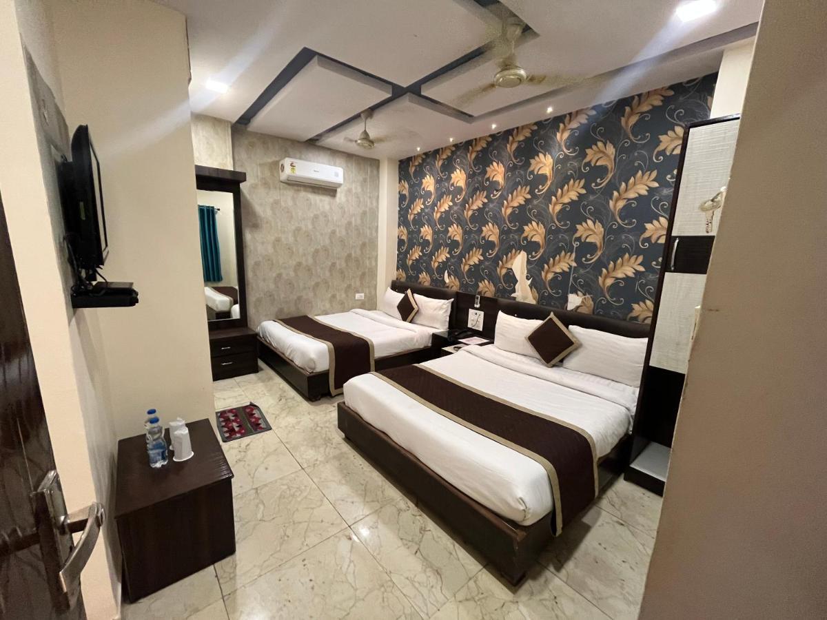 Hotel Raj Vilas Udajpur Exteriér fotografie