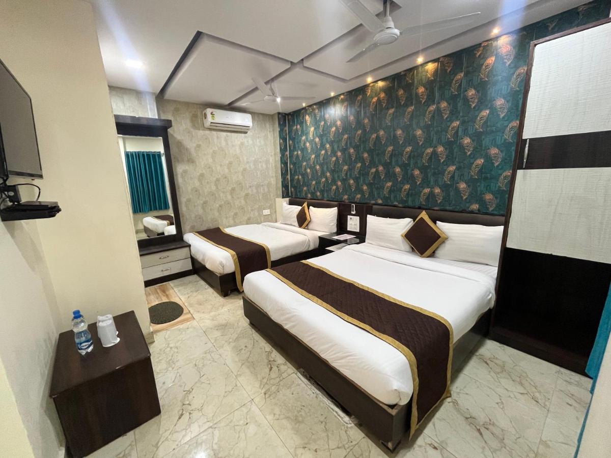 Hotel Raj Vilas Udajpur Exteriér fotografie